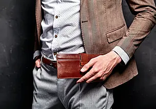 Средняя зарплата в Беларуси в октябре составила 2363,4 рубля