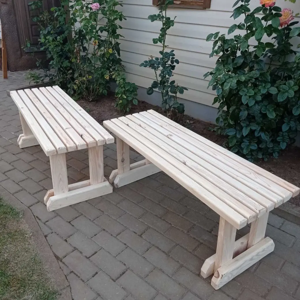 Лавки, сделанные Иваном Николаевичем Глинковым. Фото из семейного архива.