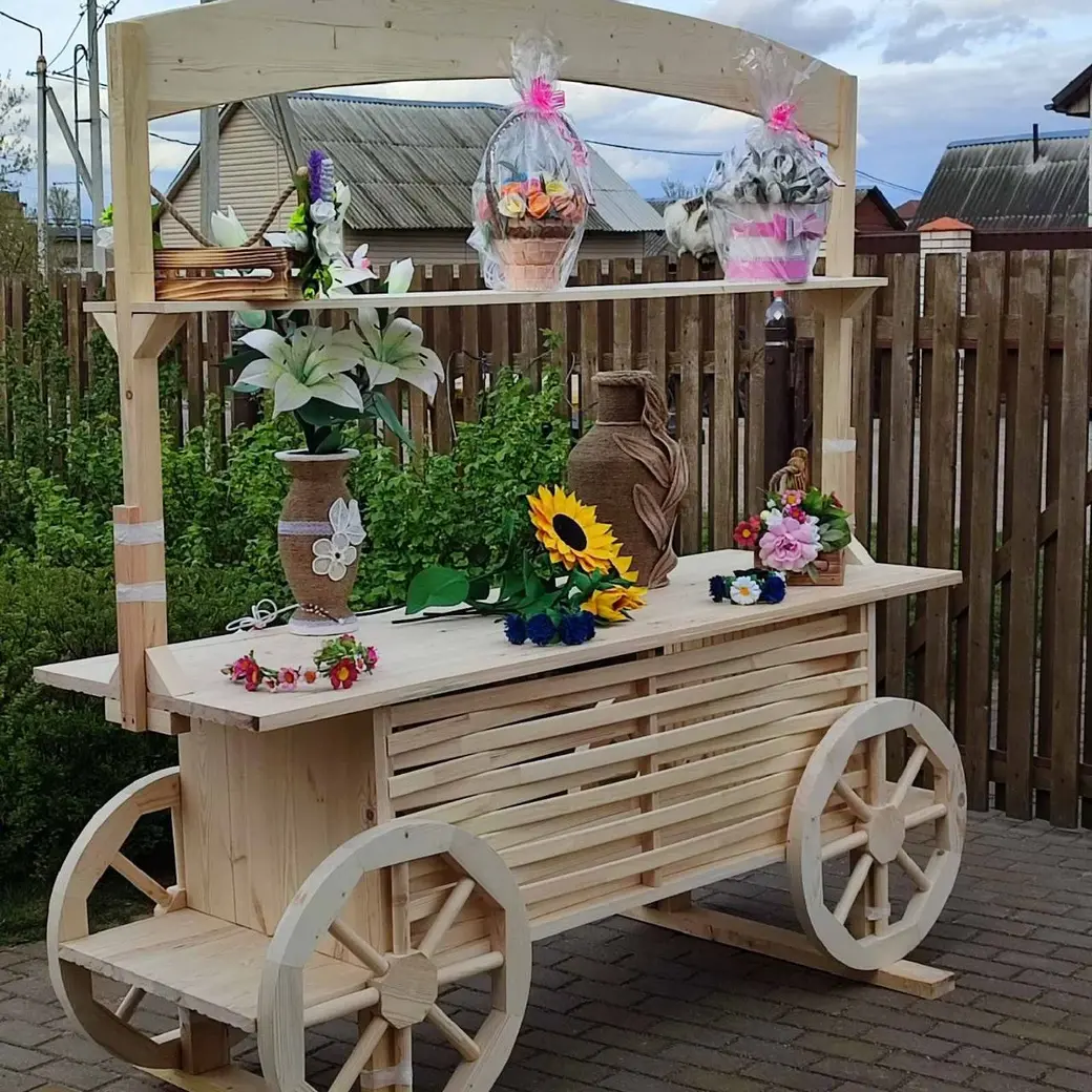 Садовая мебель, сделанная Иваном Николаевичем Глинковым. Фото из семейного архива.