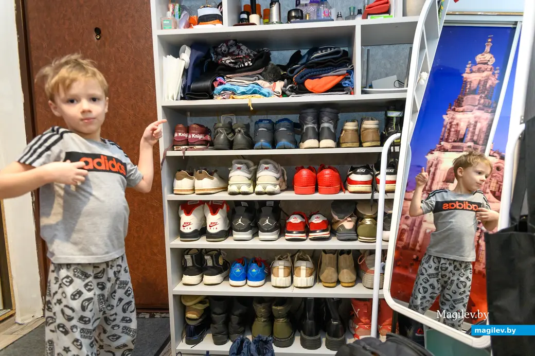 16.11.2024. Бобруйск. В гостях у Аллы Нипарко и Максима Ластовецкого. Их младший сын Рома.