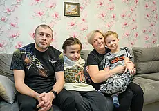 «Будешь руки опускать, и все – жизнь закончится». Как бобруйчане воспитывают двоих детей с тяжелыми диагнозами
