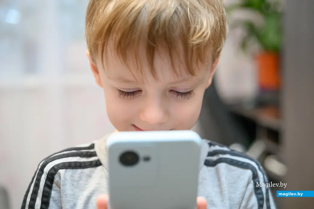 16.11.2024. Бобруйск. В гостях у Аллы Нипарко и Максима Ластовецкого. Их младший сын Рома.