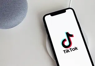 TikTok может запретить несовершеннолетним использовать фильтры красоты