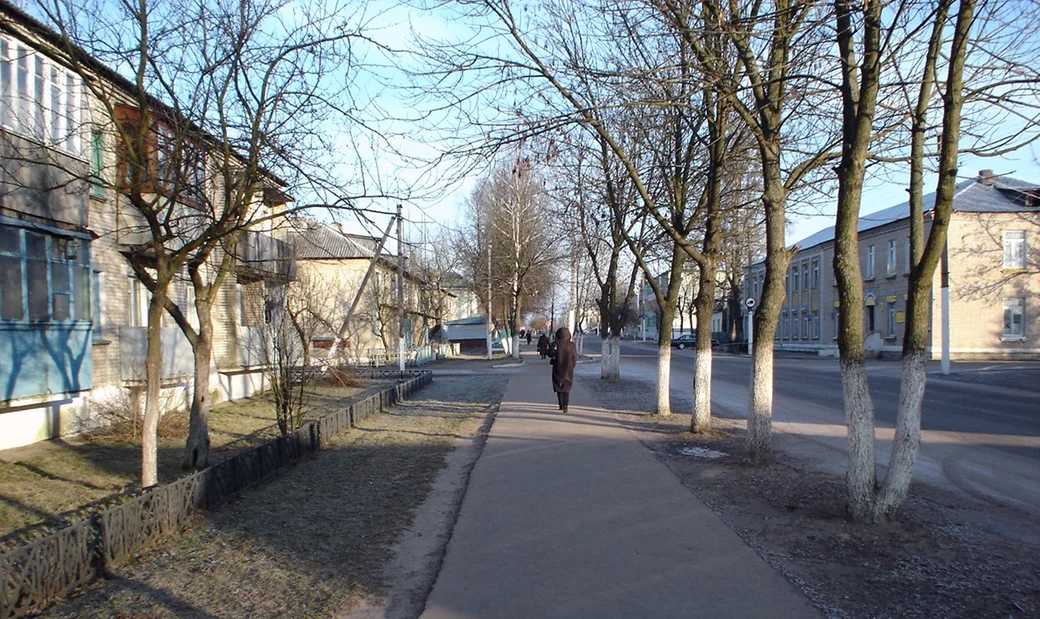 2004 год. Глуск, улица Кирова. Фото из архива Игоря Кирова.