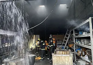 Пожар на складе Минского инструментального завода: два человека госпитализированы