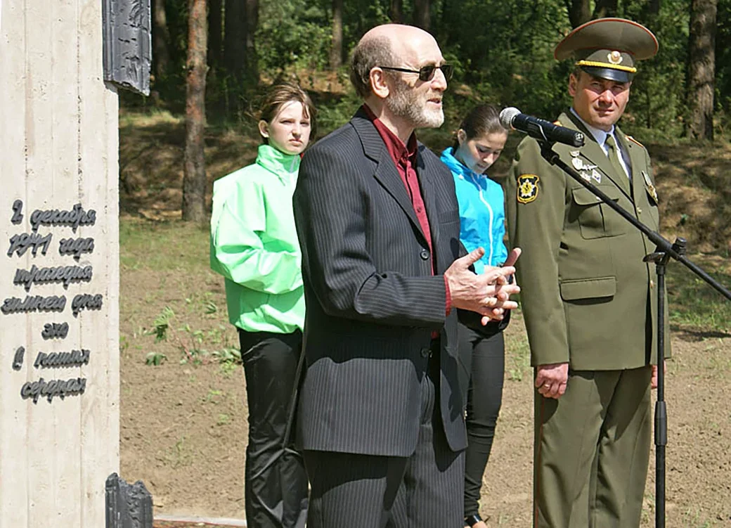 Май 2010 года. Наум Сандомирский на открытии памятника на Мыслочанской горе. Фото из архива