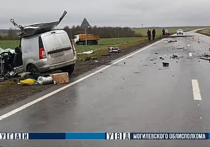 Грузовик и Lada столкнулись в Могилевском районе