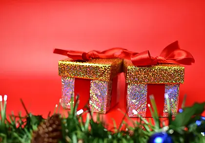 «Вместо радости от праздника – один сплошной стресс». О подарках и внутреннем давлении – говорим с психологом