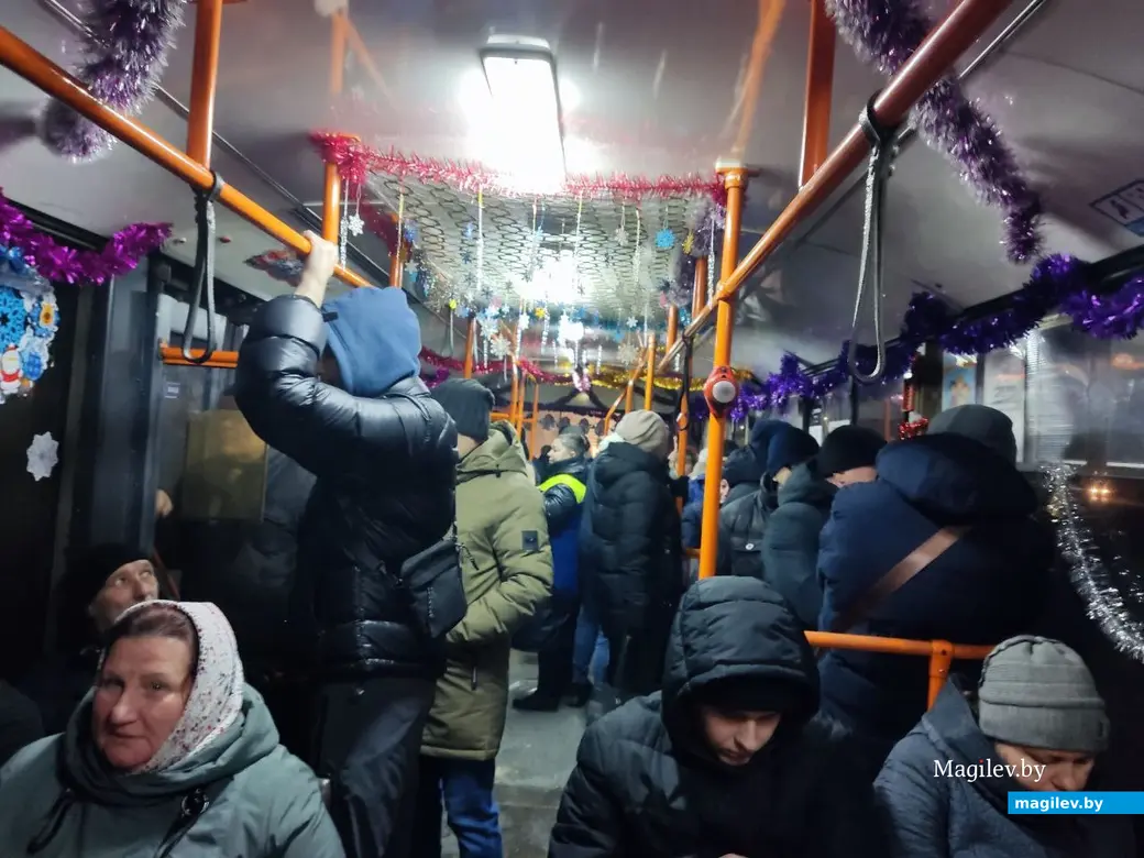 5.12.2024 г. Как мы прокатились по Могилеву на «новогоднем» троллейбусе №5