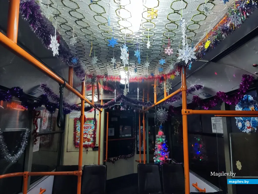 5.12.2024 г. Как мы прокатились по Могилеву на «новогоднем» троллейбусе №5