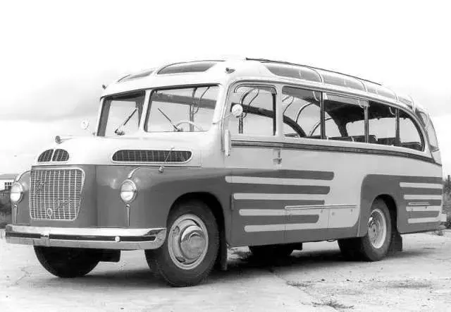 Первая половина XX века. Вот так выглядели в то время автобусы «Штейер». Фото: pinterest.com.