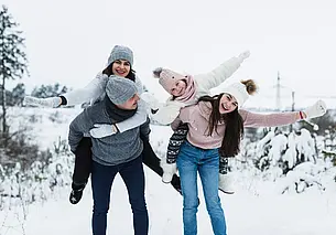 Как продлить новогодние «каникулы» еще на один день: три варианта подсказали в Минтруда