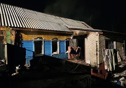На пожаре в Краснополье погиб мужчина, его жену удалось спасти (видео)