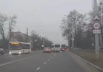 Водитель маршрутки в Бобруйске создал аварийную обстановку