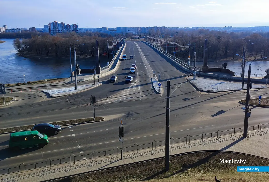 2024 год. Вид с площади Славы.