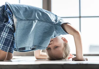 «Сам не учится и другим не дает»: что такое детская гиперактивность и как с ней жить – советует психолог