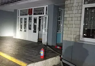 В Бобруйском районе горела школа: виновник пожара – новогодняя гирлянда
