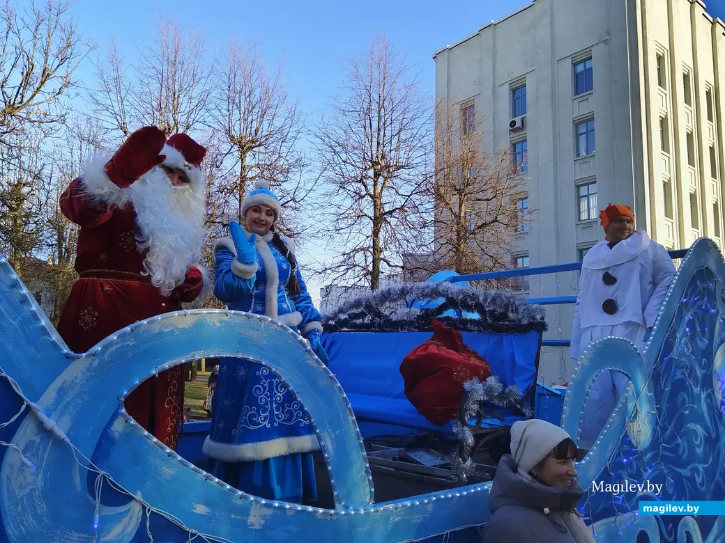 21.12.2024 г. Могилев. Новогодний автопарад «За рулем Дед Мороз»