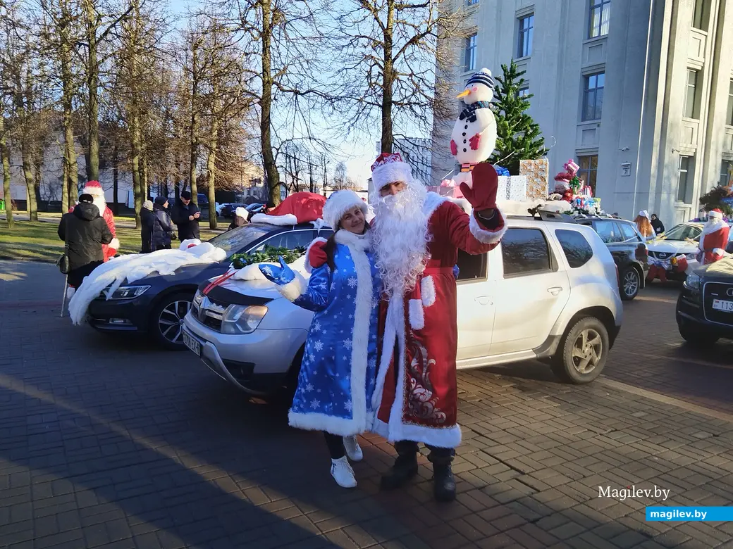21.12.2024 г. Могилев. Новогодний автопарад «За рулем Дед Мороз»