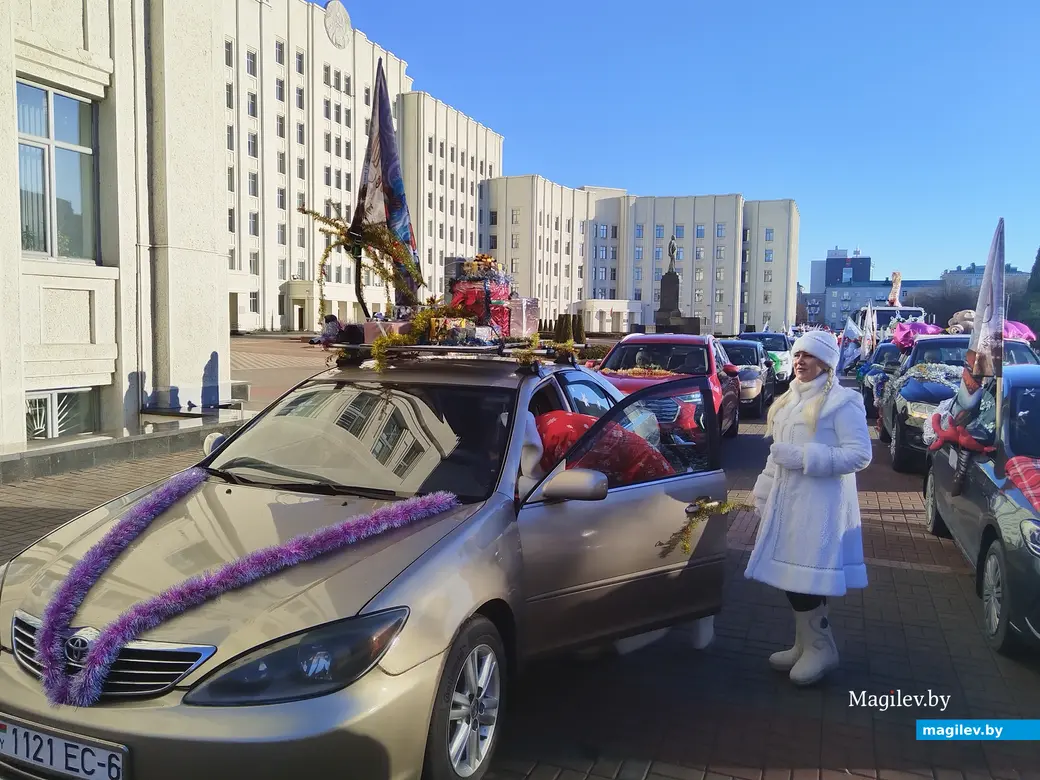 21.12.2024 г. Могилев. Новогодний автопарад «За рулем Дед Мороз»