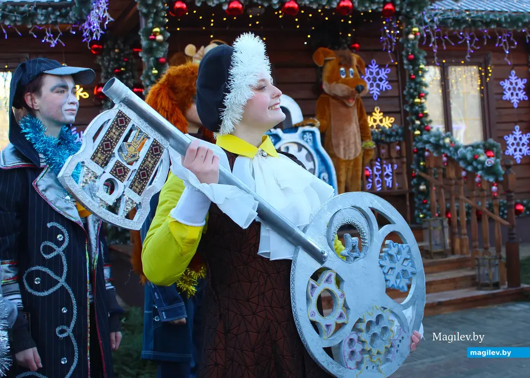 21 декабря 2024 года. Могилев. Парк Подниколья. Открытие резиденции Деда Мороза.