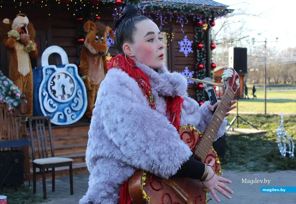 21 декабря 2024 года. Могилев. Парк Подниколья. Открытие резиденции Деда Мороза.