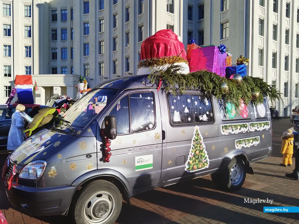 21.12.2024 г. Могилев. Новогодний автопарад «За рулем Дед Мороз»