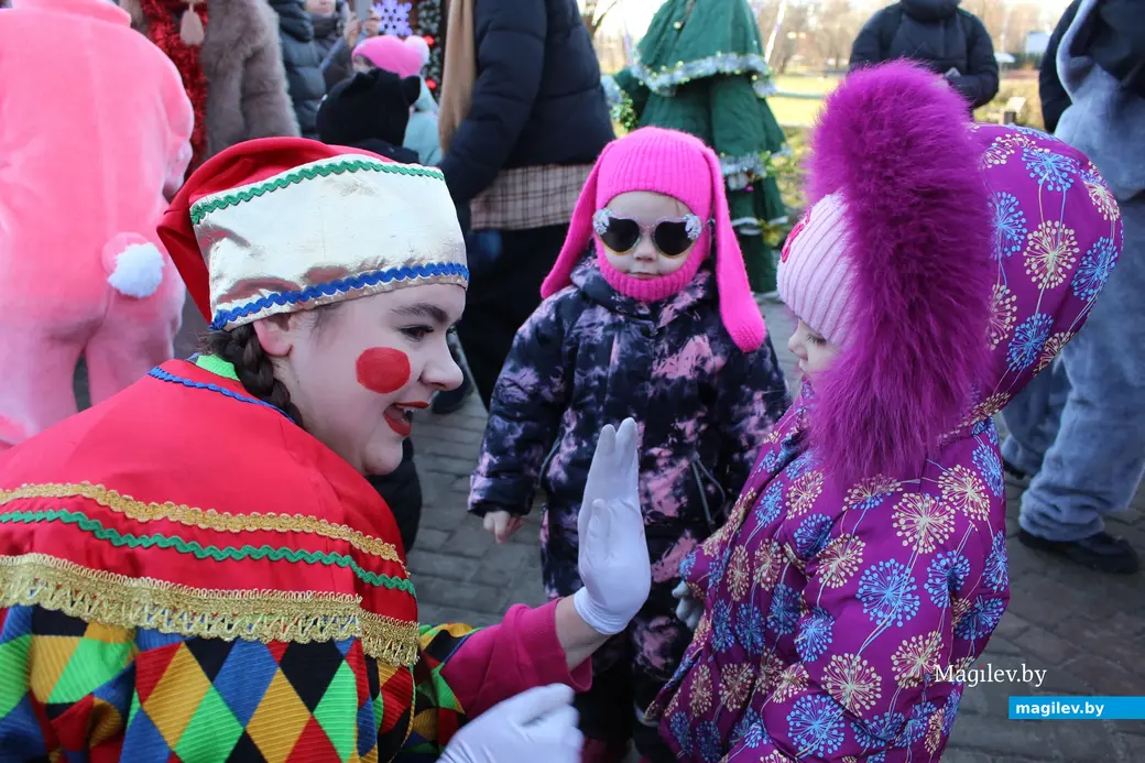 21 декабря 2024 года. Могилев. Парк Подниколья. Открытие резиденции Деда Мороза.
