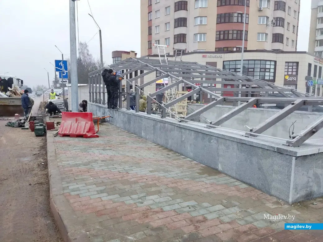 26.12.2024 г. Могилев. Строительство нового подземного перехода на пересечении Пушкинского проспекта и улицы Островского вышло на финишную прямую