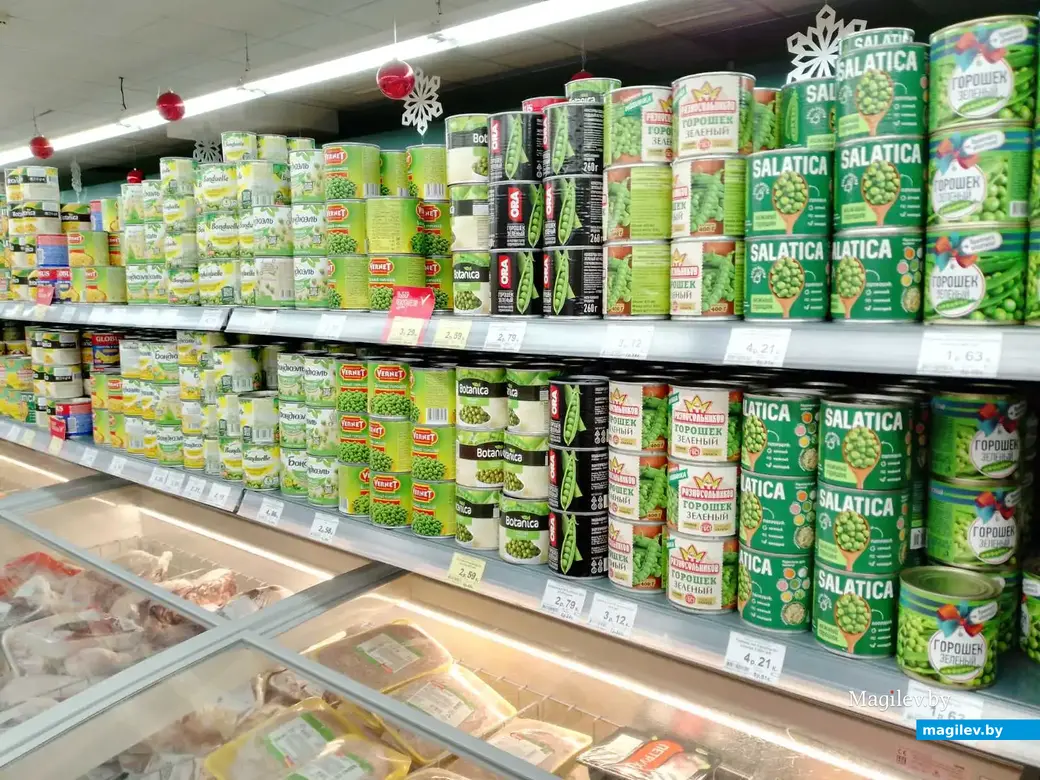 27.12.2024 г. Могилев. Такого разнообразия баночек с зеленым горошком в 80-х годах прошлого столетия на прилавках не было
