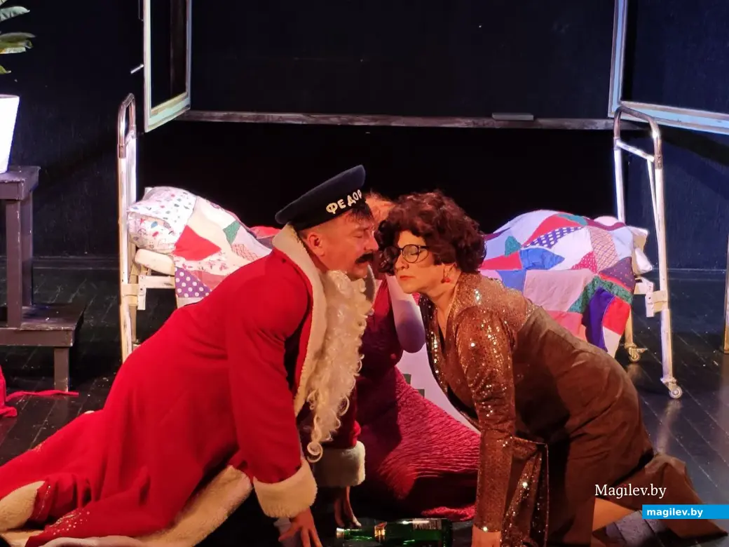 28 мая. Могилев. Могилевский драмтеатр. Спектакль «Вид на море со шкафа».