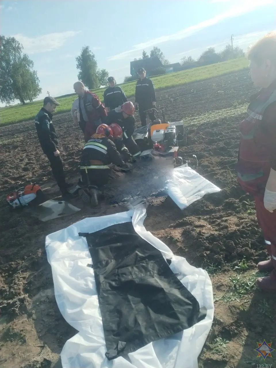 30 мая 2025 года. В Могилевском районе нога мужчины застряла в мотокультиваторе.