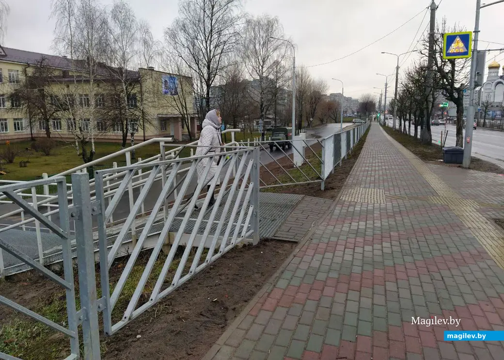 Декабрь 2024 года. Могилев. Остановочные павильоны на Пушкинском проспекте.