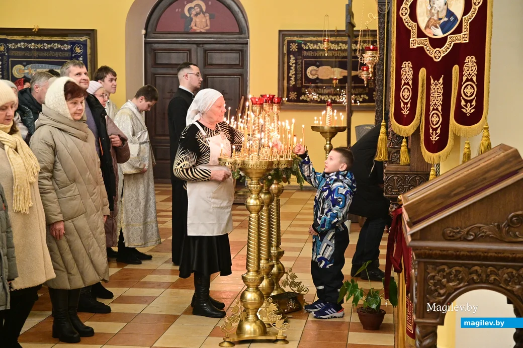 06.01.2025. Свято-Никольский кафедральный собор. Божественная литургия на Рождество 2025 года