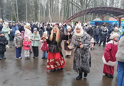 «Пайшла Каляда калядуючы»  В Печерском лесопарке могилевчане отпраздновали Рождество