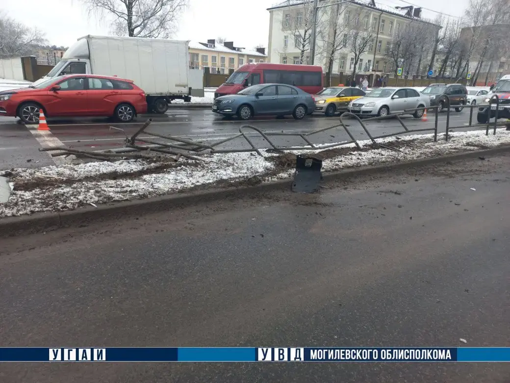 11 января 2025 года. Могилев. Улица Крупской. ДТП. Фото ТК-Милиция Могилевщины.