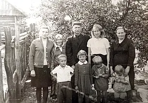 «...И нашли горшочек с золотом». Теплые семейные истории из старого альбома глусчанки