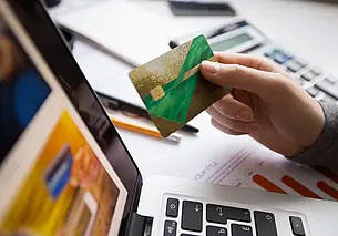 Белорусы стали больше тратить в магазинах и чаще питаться в общепите