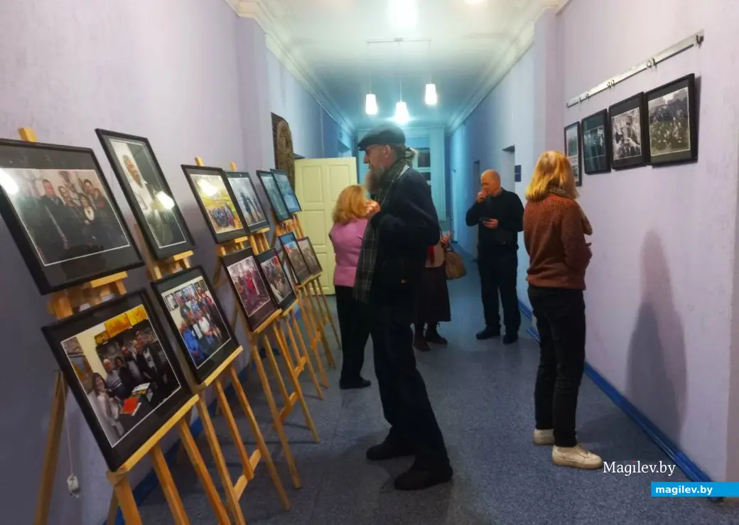16.01.2025, Могилев, филиал городского Центра культуры и досуга. Выставка «25 мгновений «Радуги».