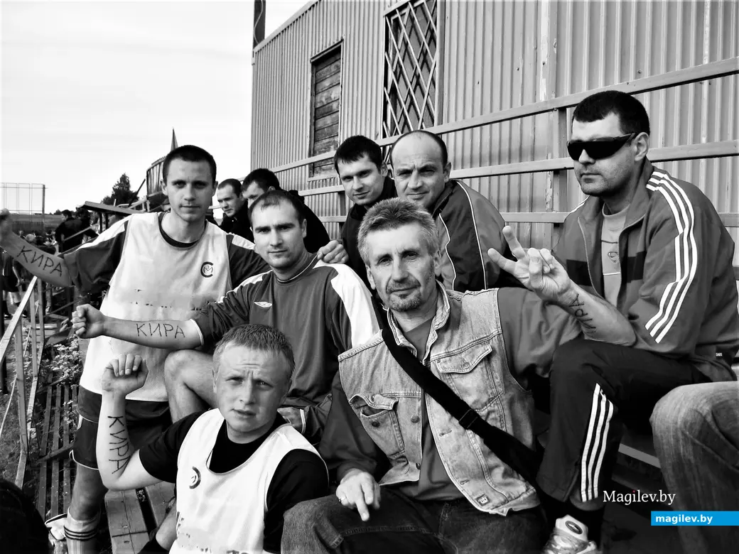 2007 год, Могилев, стадион «Трансмаш». Команда «Казимировка Юнайтед» пред игрой на первенство города по футболу.