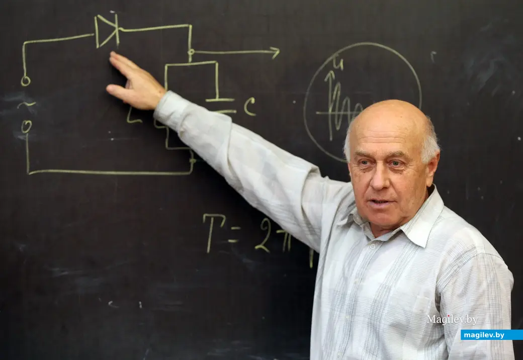 2010-е гг. Могилев, областной лицей №1. Валерий Барашков.