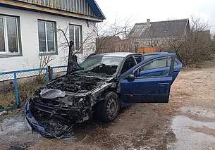В Славгороде автомобиль сгорел на глазах у его хозяйки