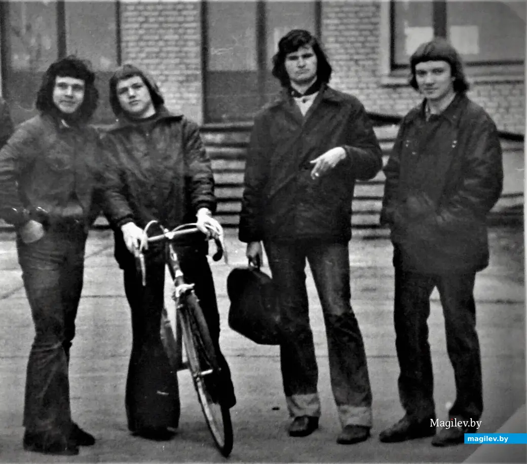 1970-е годы, Могилев. Слева направо: Александр, Валера, Геннадий, Сергей.