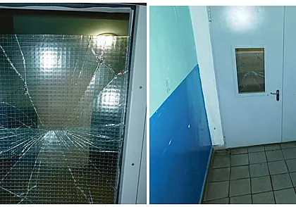 В Дрибине молодой человек пришел в гости к знакомой в общежитие и побил стекла в дверях