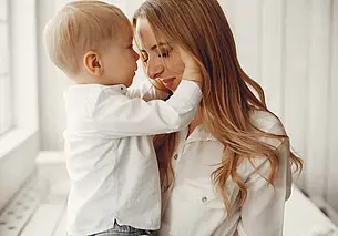 С 1 февраля увеличивается пособие по уходу за ребенком до трех лет