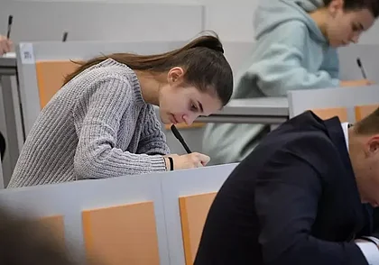 Министерство образования определило пункты проведения ЦЭ-2025