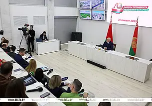 Александр Лукашенко рассказал, что поздравил с юбилеем Зенона Позняка