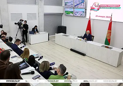 Александр Лукашенко рассказал, что поздравил с юбилеем Зенона Позняка