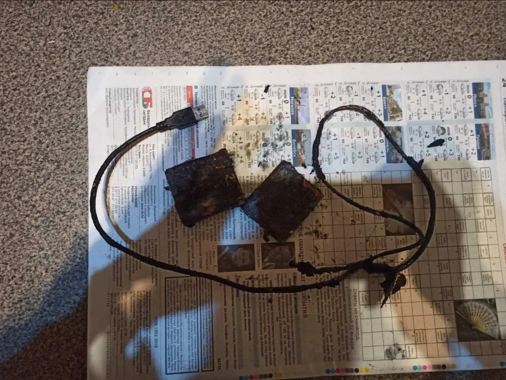 25.01.2025 г. Осиповичи. Последствия пожара после подзарядки фотоаппарата.