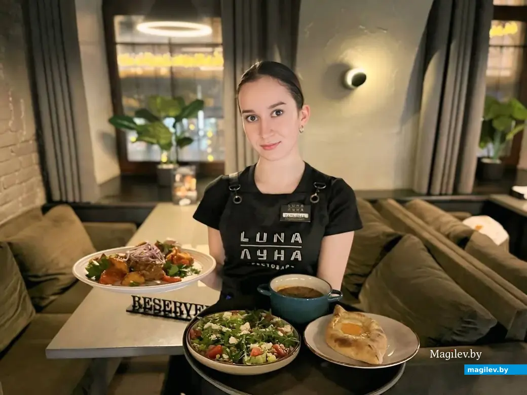 Январь 2025 г. Могилев, ул. Ленинская. Рестобар «Луна».